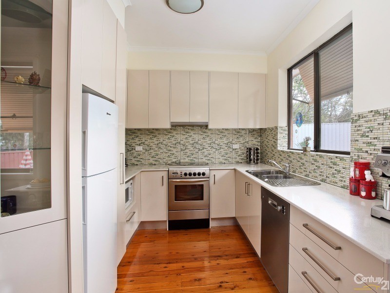 2 Holmes St, Lalor Park NSW 2147