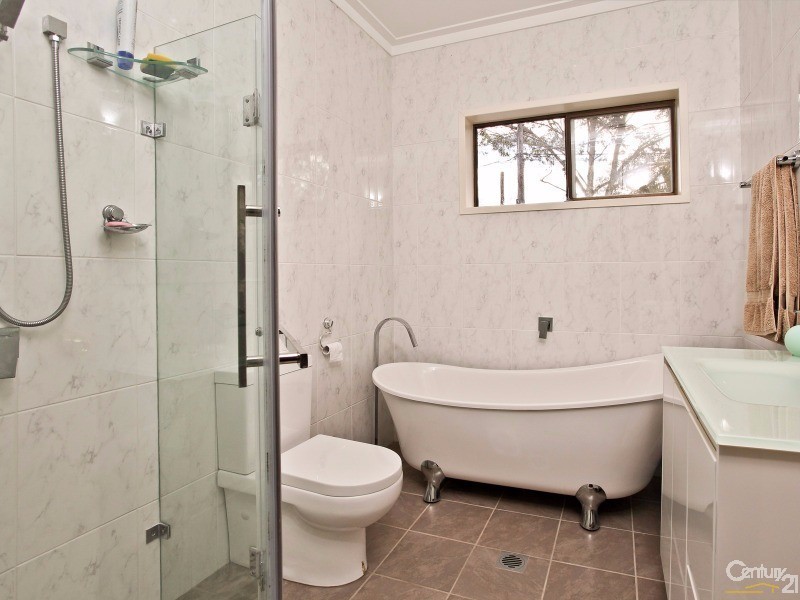 2 Holmes St, Lalor Park NSW 2147