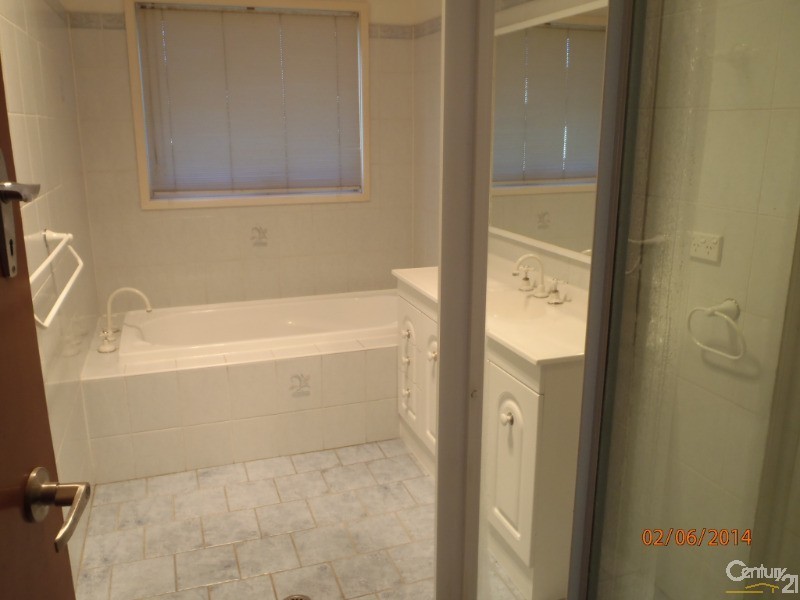 44 Dora St, Blacktown NSW 2148