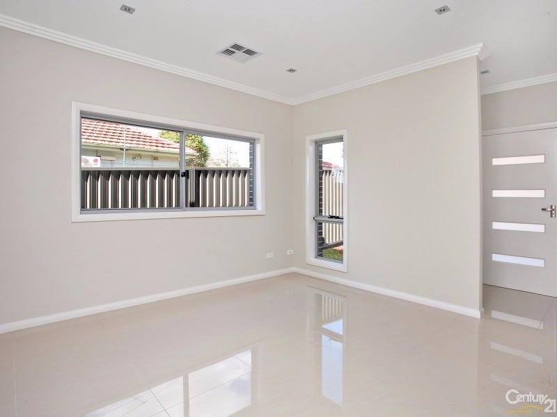 98A Oramzi Road, Girraween NSW 2145