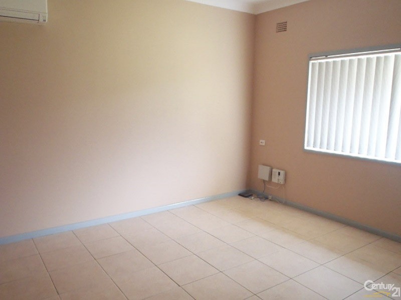 12 June St, Seven Hills NSW 2147