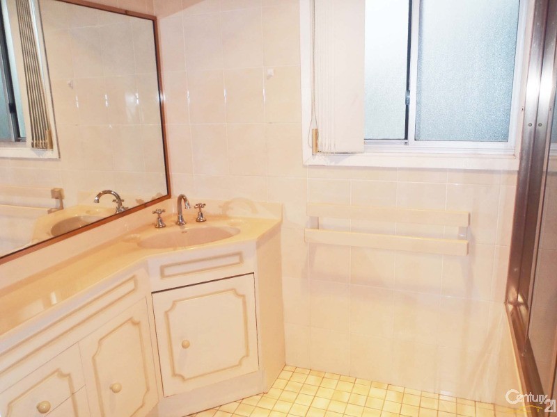 59 Endeavour St, Seven Hills NSW 2147