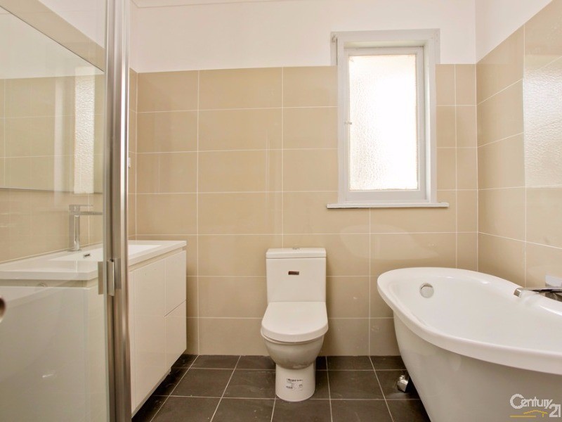 8  Eyre Street, Lalor Park NSW 2147