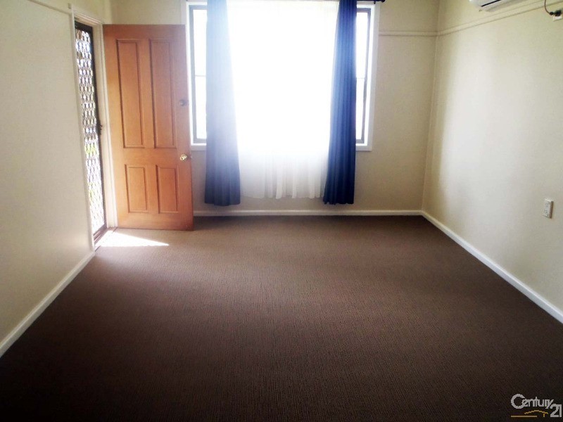 12 Mountfort Ave, Lalor Park NSW 2147