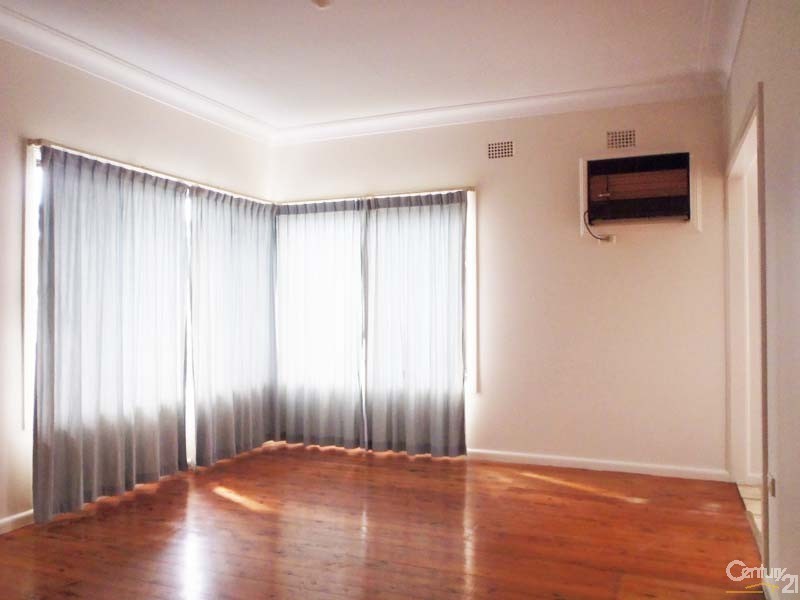 35 Charles St, Blacktown NSW 2148