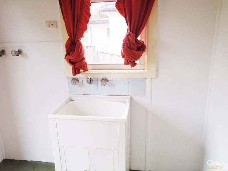 31 Rowley Street, Seven Hills NSW 2147