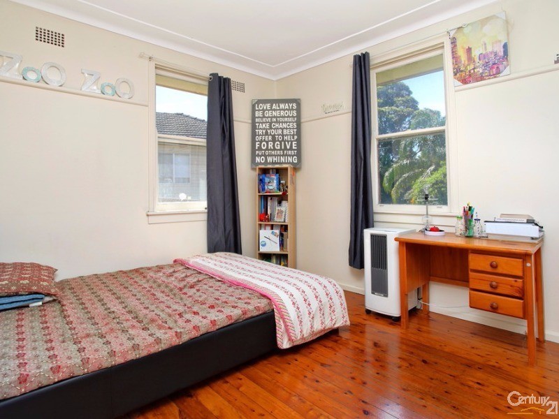 34  Noakes Parade, Lalor Park NSW 2147