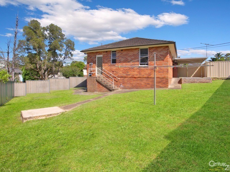 34  Noakes Parade, Lalor Park NSW 2147