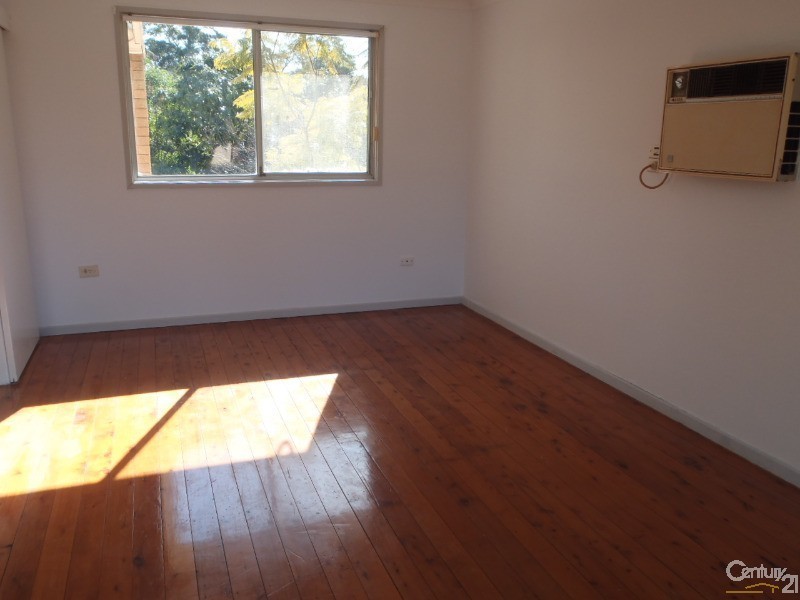 25 Rae St, Seven Hills NSW 2147