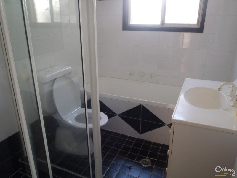 25 Rae St, Seven Hills NSW 2147