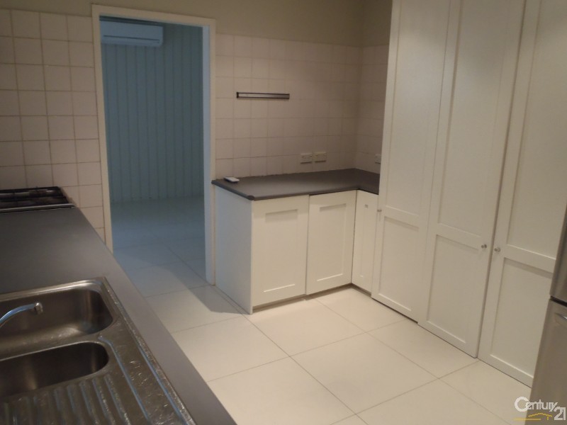 2 Greig Place, Seven Hills NSW 2147