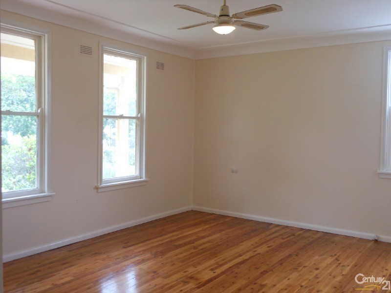 25 Koorabel Rd, Lalor Park NSW 2147