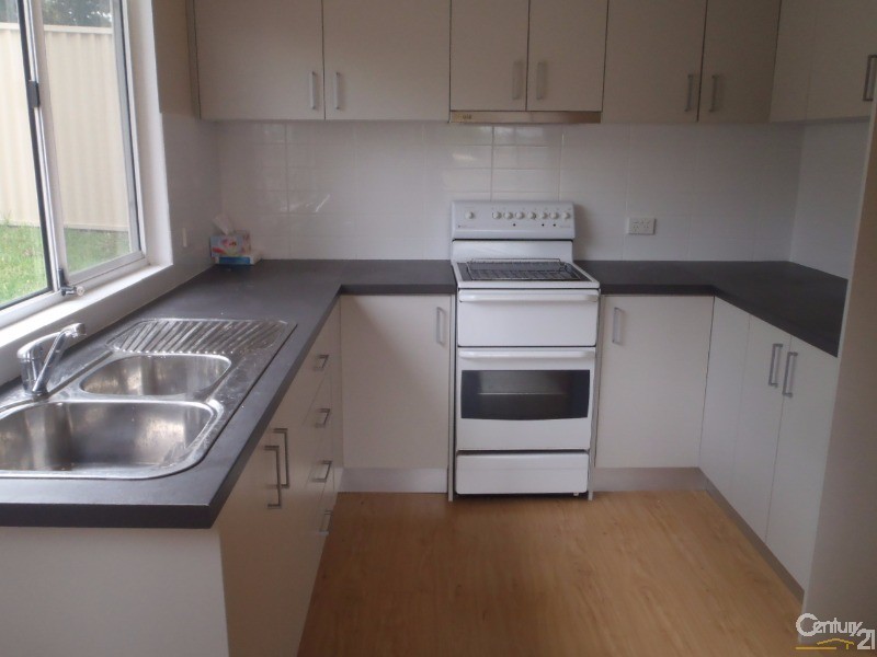 8A Iwunda Rd, Lalor Park NSW 2147