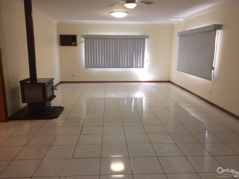 7 Orlando Cr, Seven Hills NSW 2147