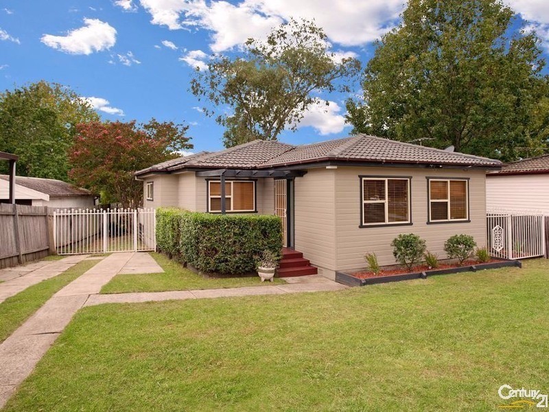 17  Ellam Dr, Seven Hills NSW 2147