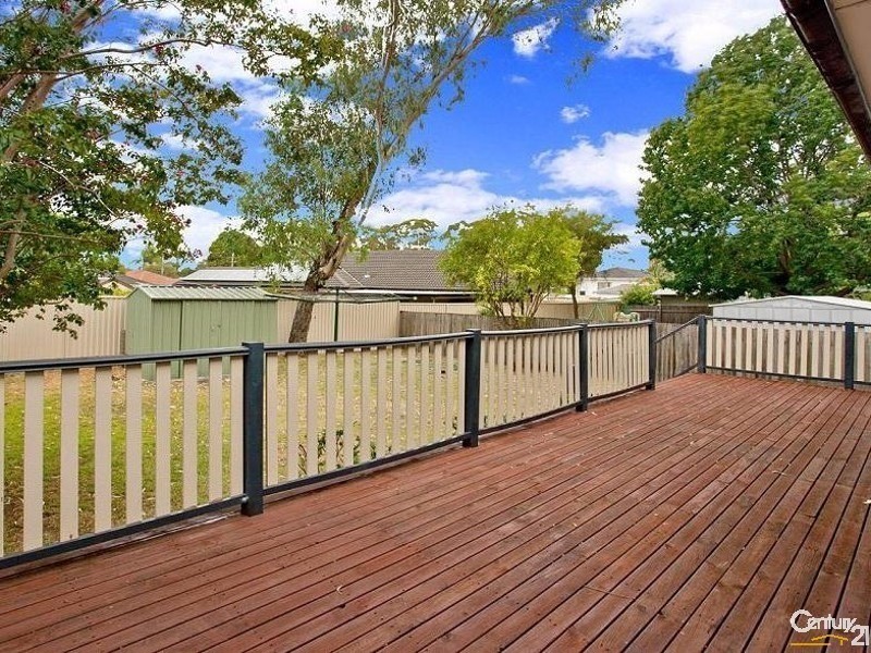 17  Ellam Dr, Seven Hills NSW 2147