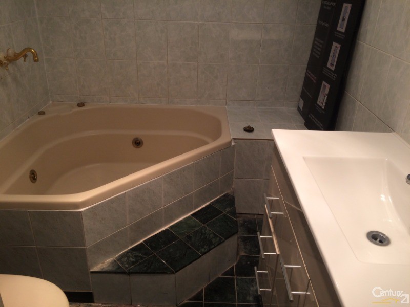 6  Elbrus St, Seven Hills NSW 2147