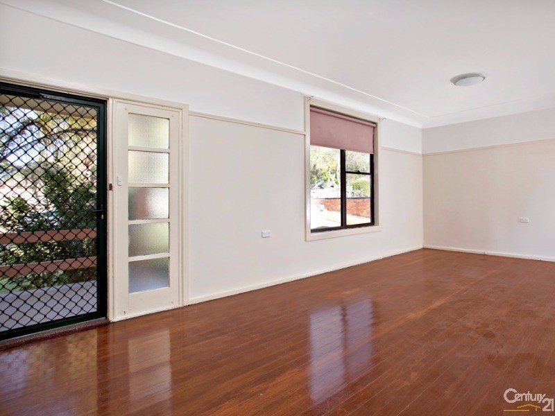 61  Collins St, Seven Hills NSW 2147