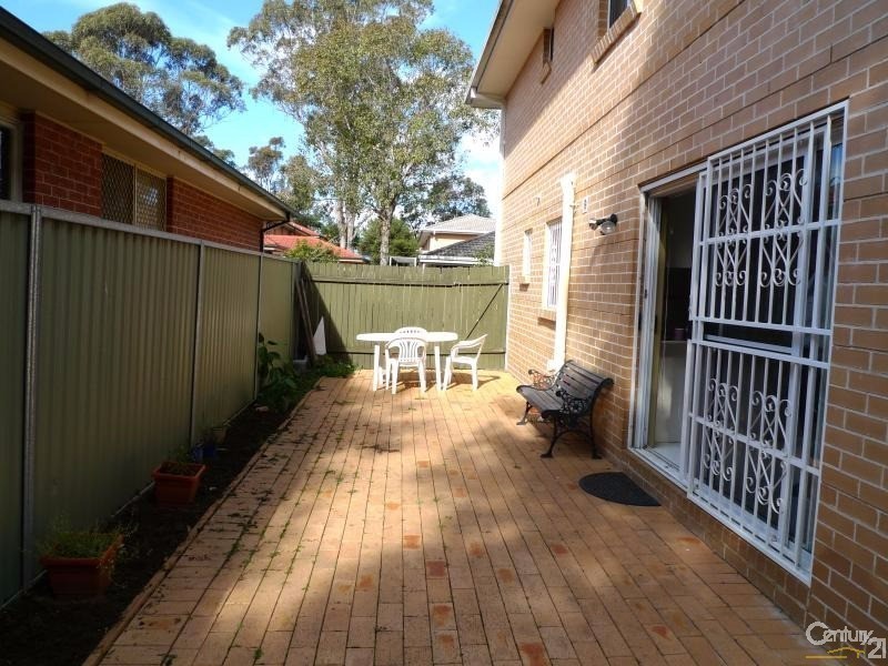 4/131 Toongabbie Road, Toongabbie NSW 2146