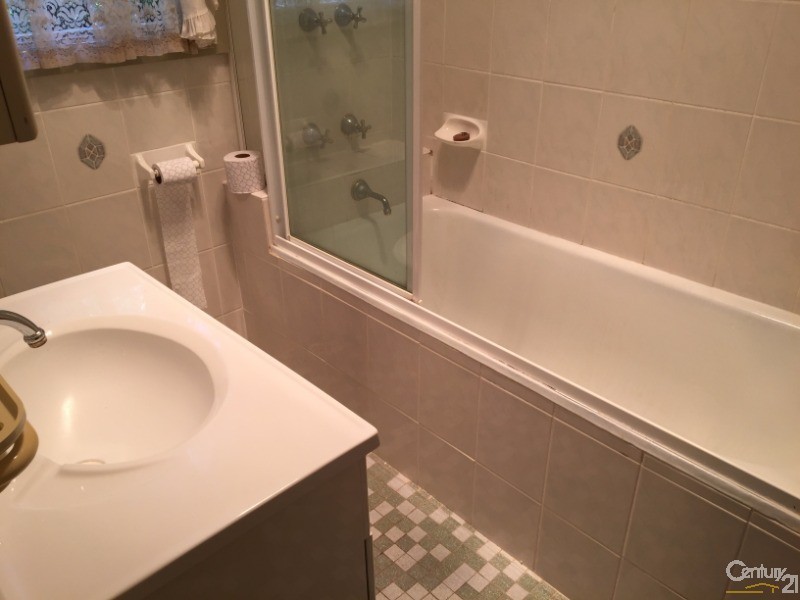 48 Pioneer St, Seven Hills NSW 2147