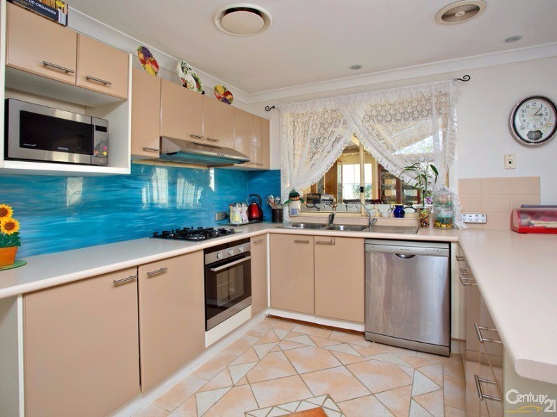 7 Sauvage Place, Doonside NSW 2767