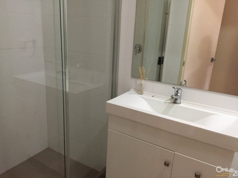 2/2-4 Fifth Ave, Blacktown NSW 2148