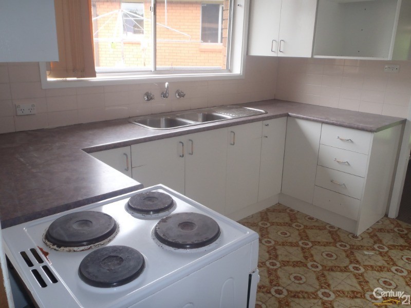 7 Abercrombie Ave, Seven Hills NSW 2147