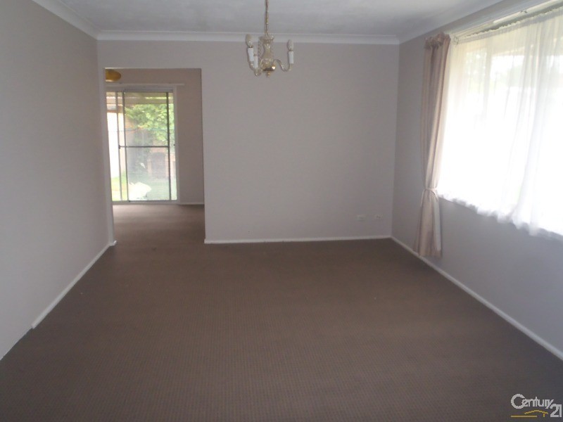 7 Abercrombie Ave, Seven Hills NSW 2147