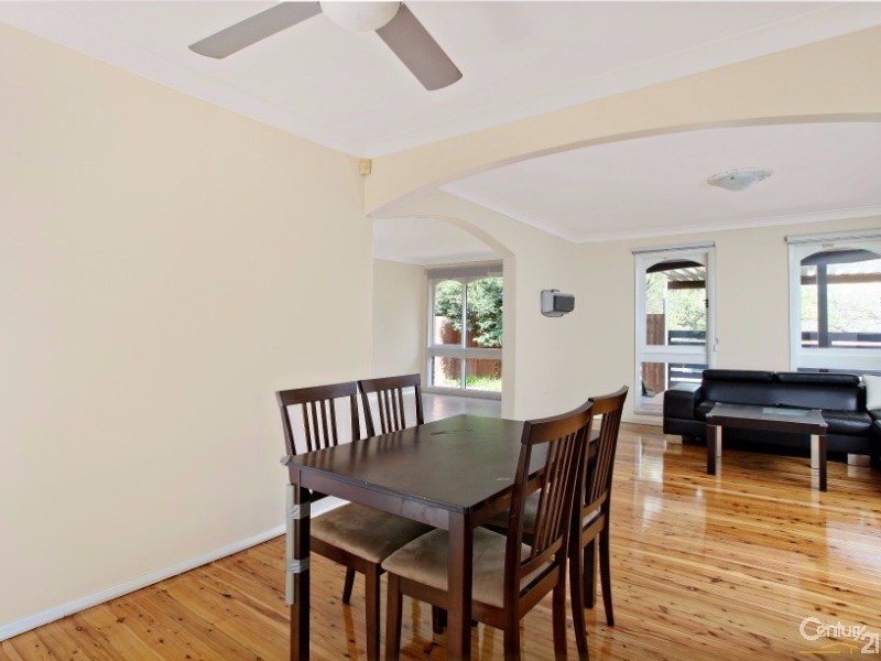 2 Gray Place, Kings Langley NSW 2147