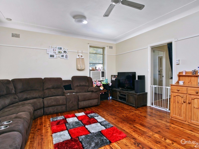 49  Danny Rd, Lalor Park NSW 2147