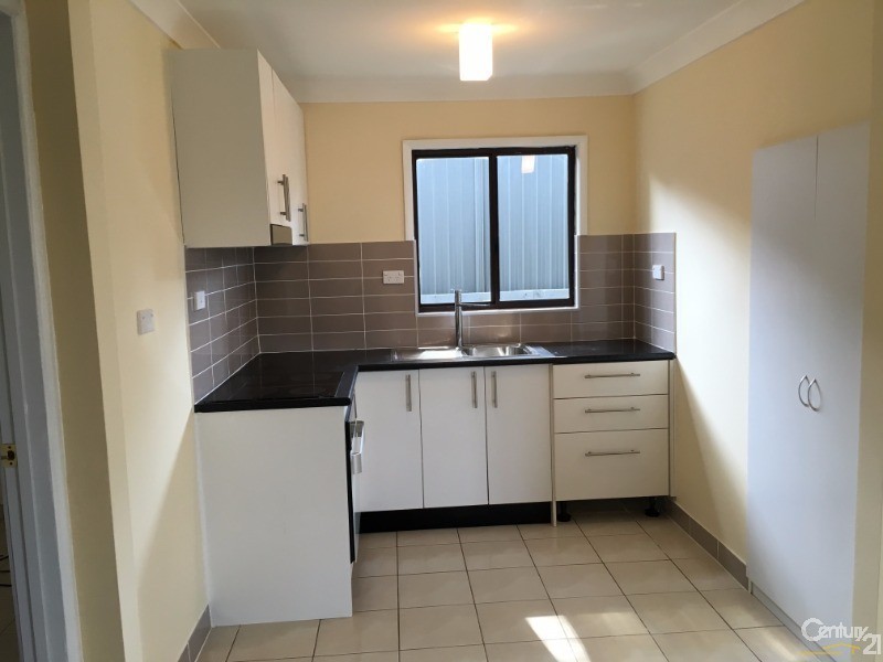 8a Eyre St, Lalor Park NSW 2147