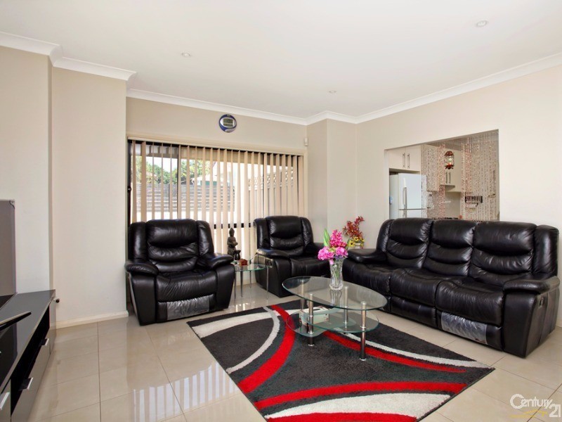 2/36 Ellam Drive, Seven Hills NSW 2147