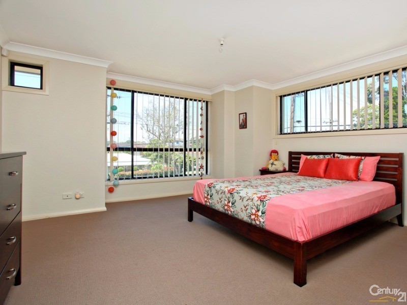 2/36 Ellam Drive, Seven Hills NSW 2147
