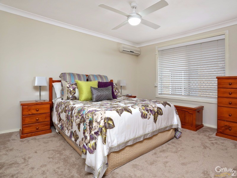 15 Hugh Place, Kings Langley NSW 2147