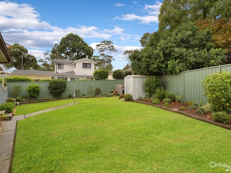 15 Hugh Place, Kings Langley NSW 2147