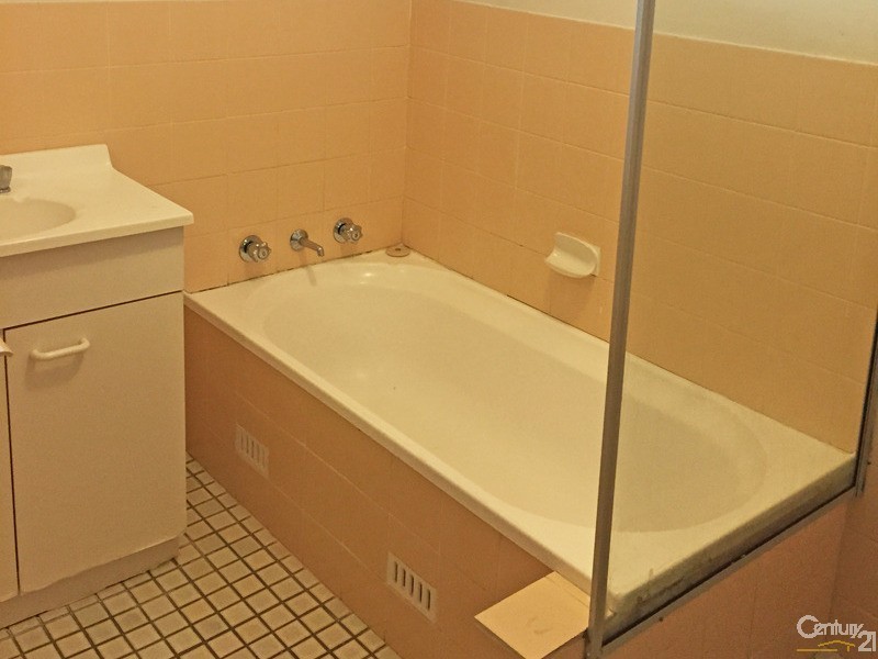 18 Hampshire Place, Seven Hills NSW 2147