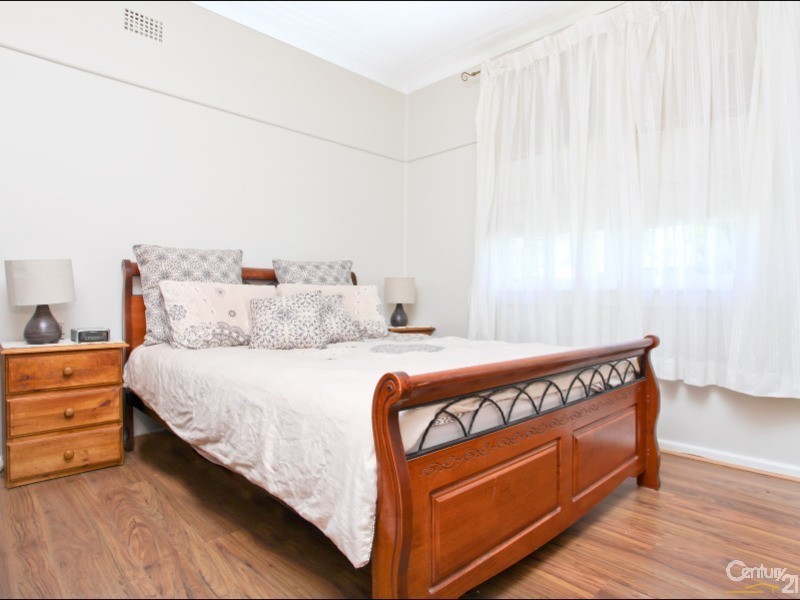 12 Gilmore Road, Lalor Park NSW 2147