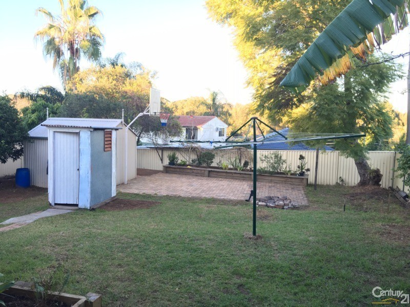 25 Christine Crescent, Lalor Park NSW 2147