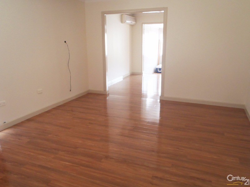 13 Columbia Road, Seven Hills NSW 2147