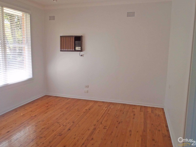 22 Barbara Boulevarde, Seven Hills NSW 2147