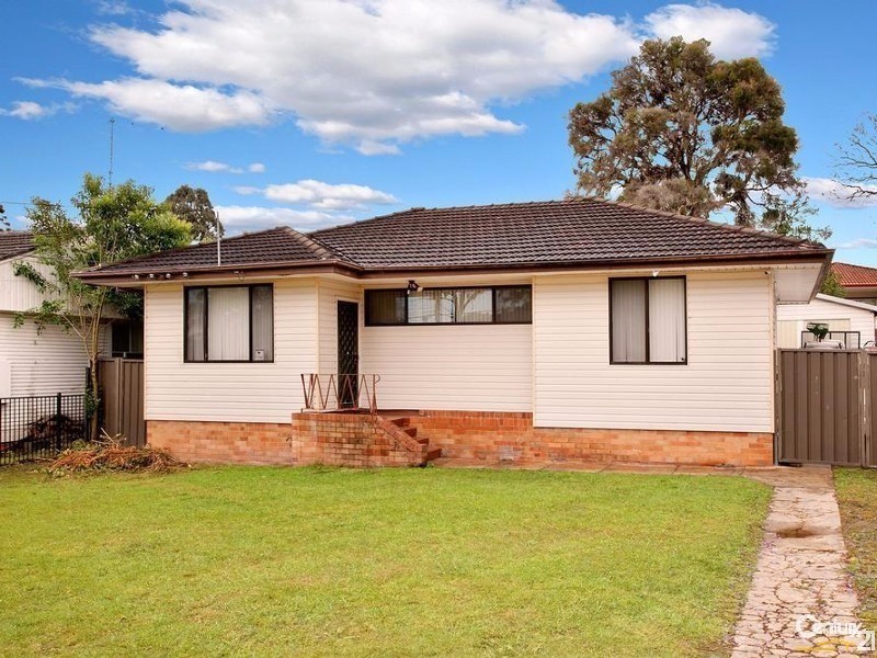17 Blaxland Street, Lalor Park NSW 2147