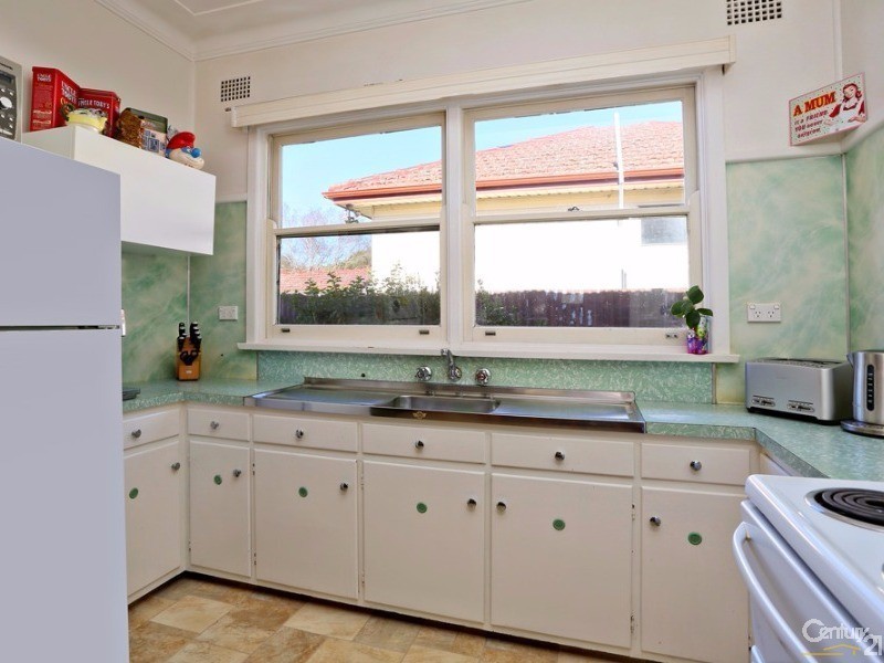 9 Carter Street, Seven Hills NSW 2147