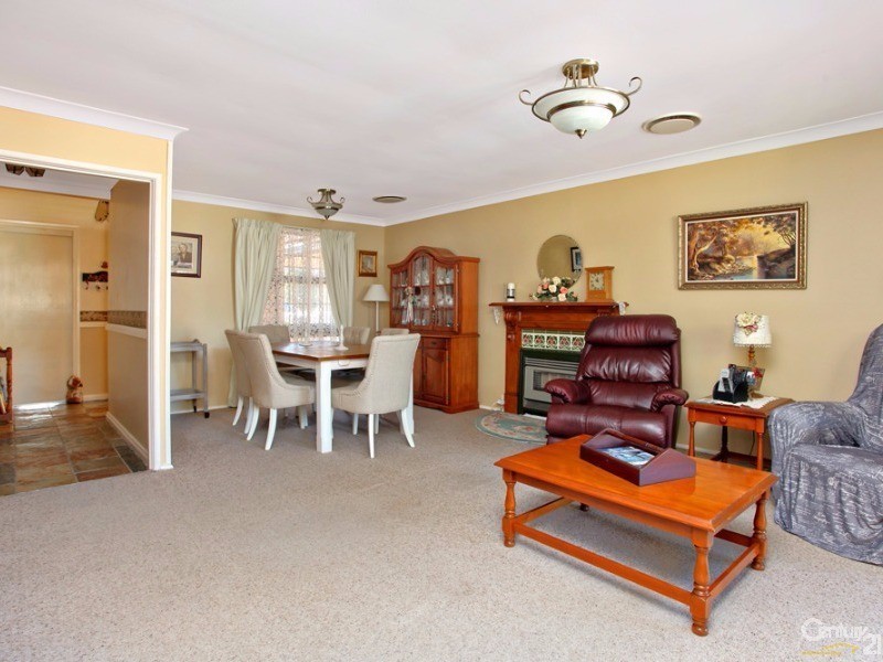 17 Vancouver Avenue, Toongabbie NSW 2146