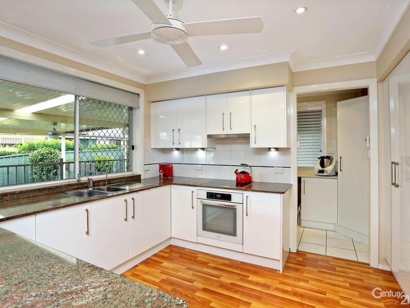 15 Hugh Place, Kings Langley NSW 2147