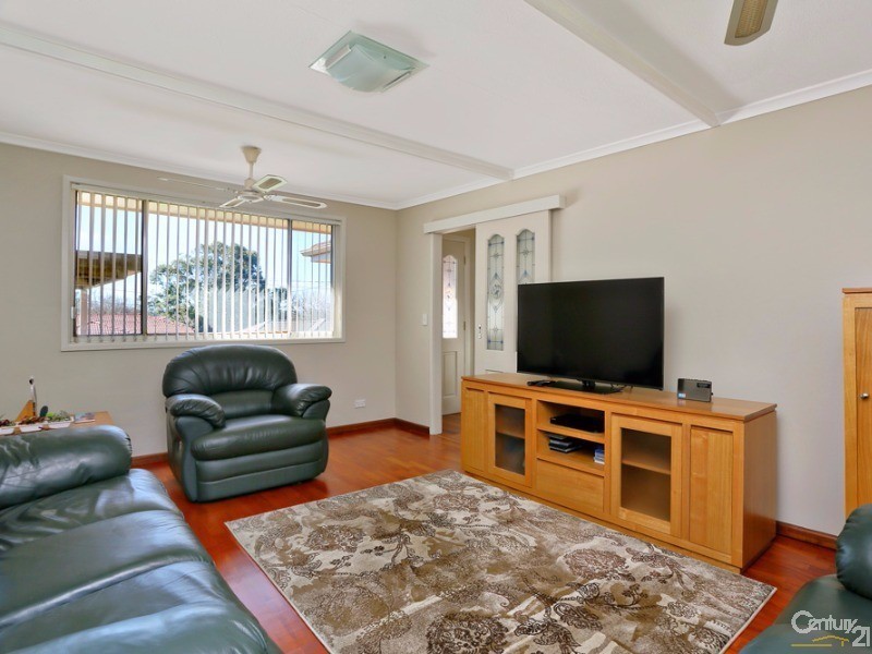 24 Heather Street, Girraween NSW 2145