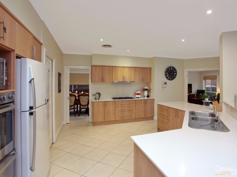 11 Eric Cooper Drive, Castle Hill NSW 2154