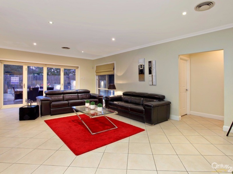 11 Eric Cooper Drive, Castle Hill NSW 2154