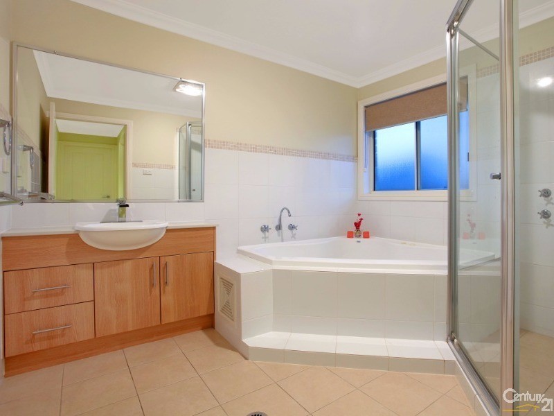 11 Eric Cooper Drive, Castle Hill NSW 2154