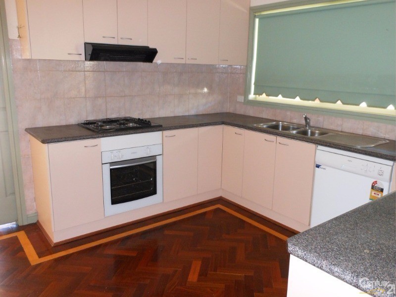 1 Olive Lee Street, Quakers Hill NSW 2763