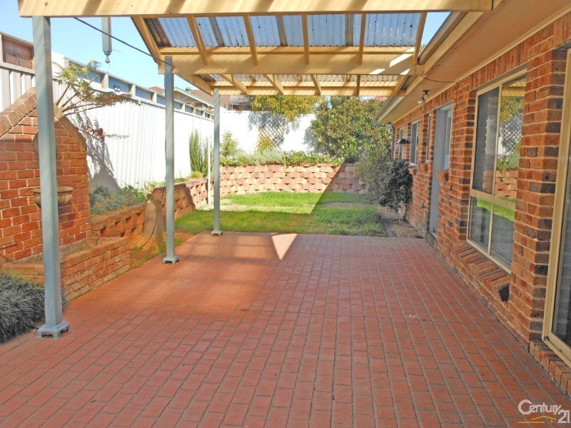 1 Olive Lee Street, Quakers Hill NSW 2763